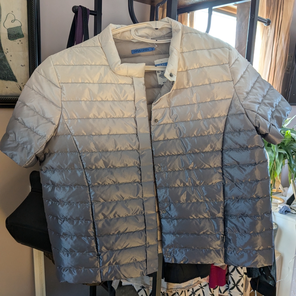 J. McLaughlin Silver Short-Sleeve Puffer Jacket